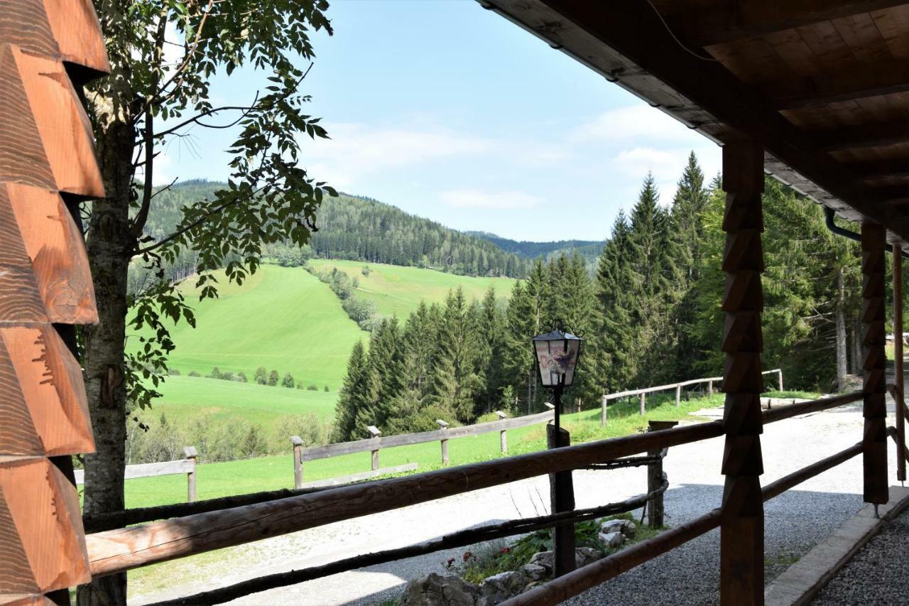 Ferienhaus Dirnbacher Hütte Turnau Exterior foto